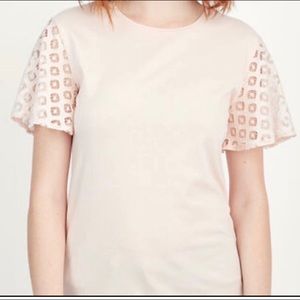 Olive Eyelet tee in blush